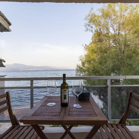 Seaside Serenity In Loutra