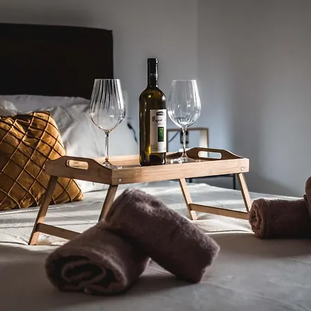 Seaside Serenity In Loutra Apartment *