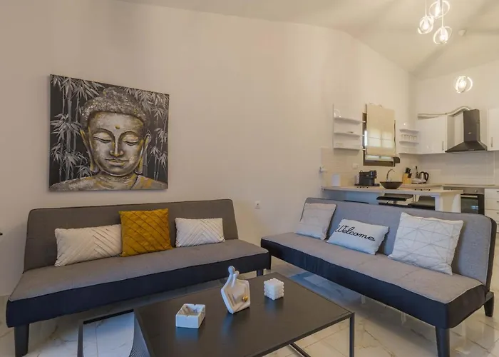 Seaside Serenity In Loutra * Kato Almiri